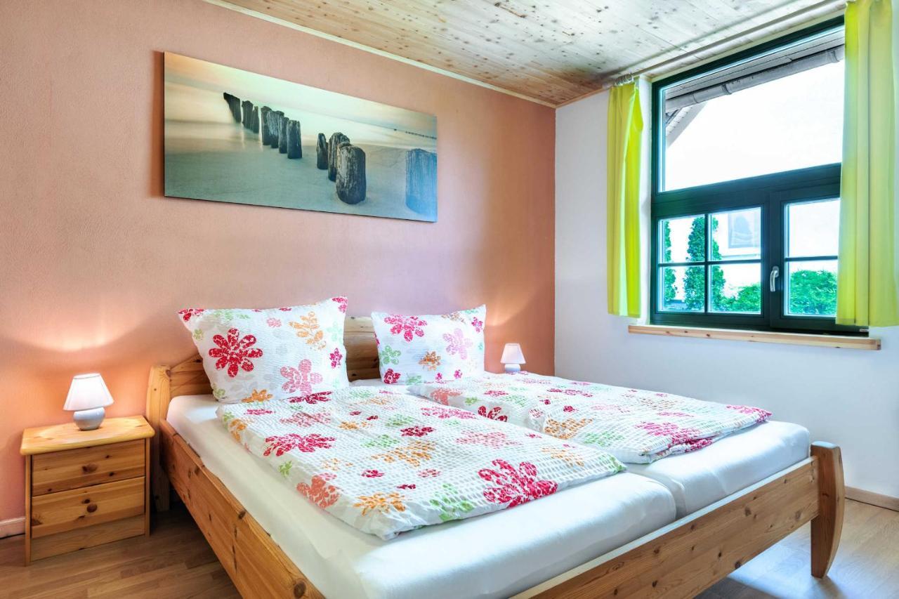 Ferienhaus Sonne Mond Und Sterne B Steffenshagen Extérieur photo